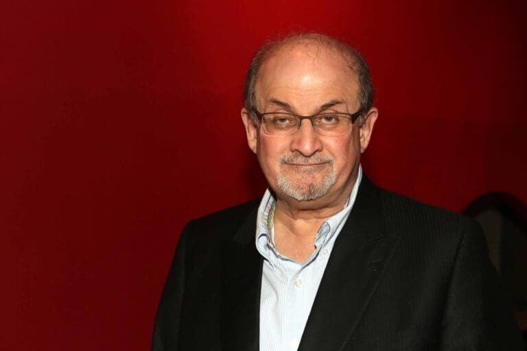 Salman Rushdie, finalist for the 2025 National Book Award for Nonfiction, nominated for his memoir Knife: Meditations After an Attempted Murder. Credit: Greg Salibian, Wikimedia Commons (2014).
